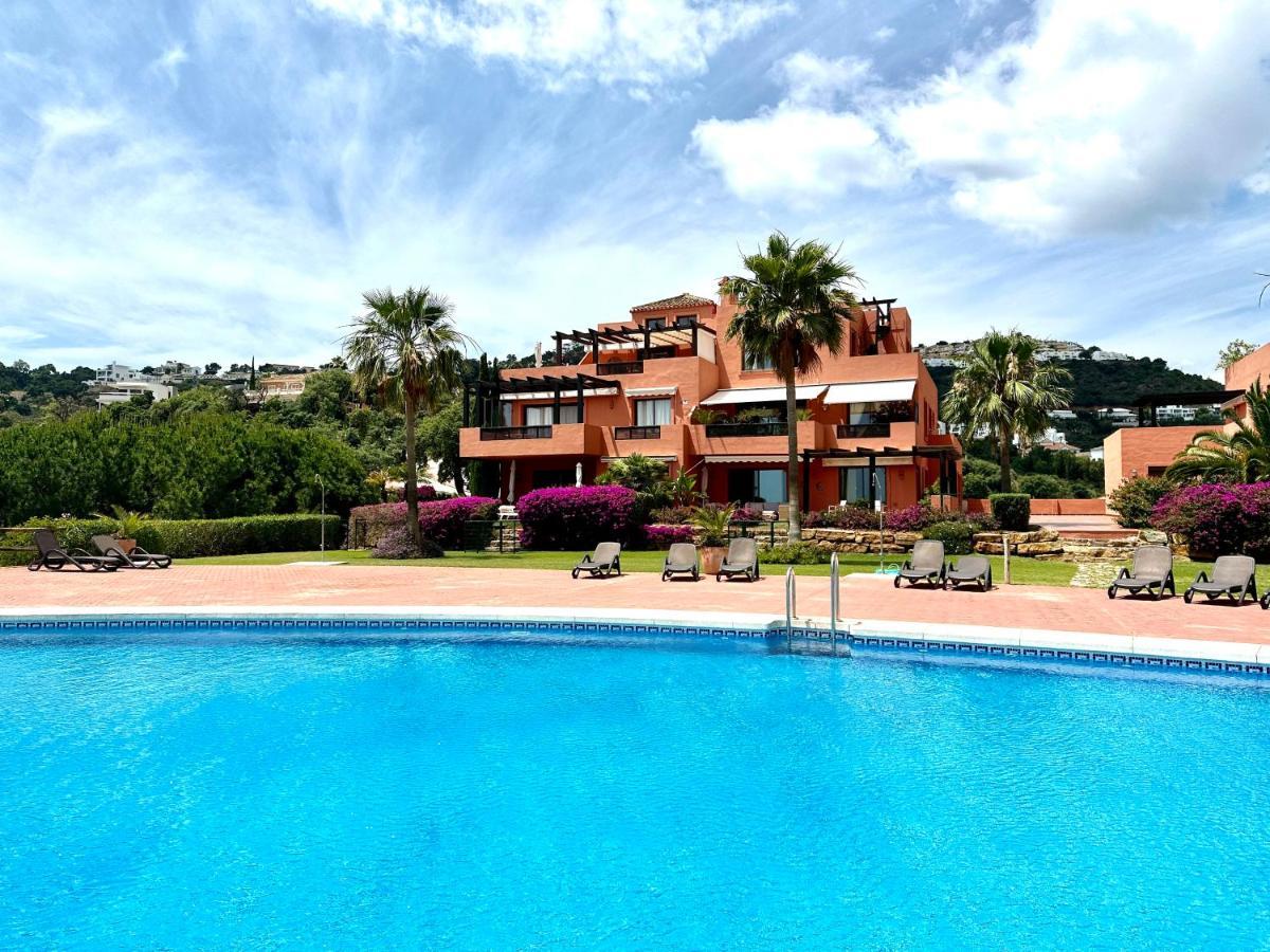 Bright Apartment In The Hills Of Elviria Malaga Ngoại thất bức ảnh